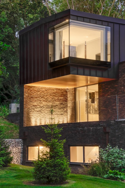 Brook Cottage Thudersley Brentwood essex underground parking roof lights New Build corner oriel windows