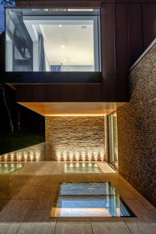 Brook Cottage Thudersley Brentwood essex underground parking roof lights New Build oriel windows 